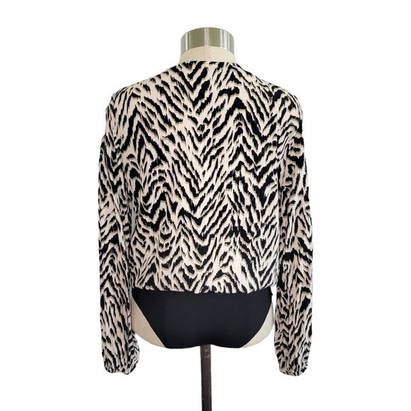 MNG Mango Zebra Animal Print Long Sleeve Surplice Front Bodysuit Women's Size 2 - Picture 5 of 10